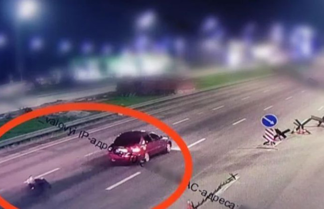 У Києві водій травмував поліцейського на блокпосту та втік: чоловіку повідомлено про підозру