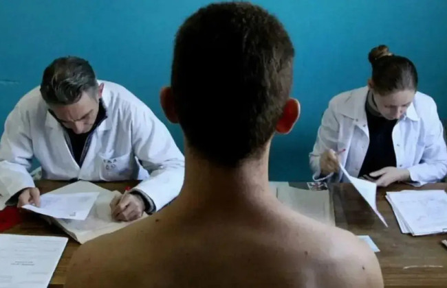 В поликлиниках будут проводить медкомиссии для призывников и мобилизованных: комитет поддержал законопроект