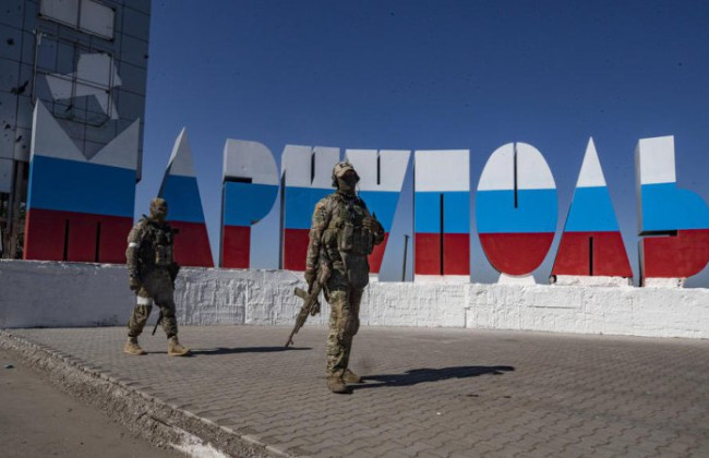 В Мариуполе оккупанты планируют судить подростков, у которых нашли украинский флаг