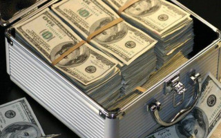 Золотой отпуск: мужчина пришел на пляж и узнал, что стал сказочно богатым