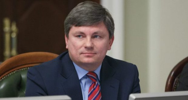 Прокурор змінила обвинувачення нардепу Артуру Герасимову, збільшивши строк давності притягнення його до відповідальності