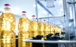 Еврокомиссия поддержала запрет на импорт подсолнечного масла из Украины — СМИ