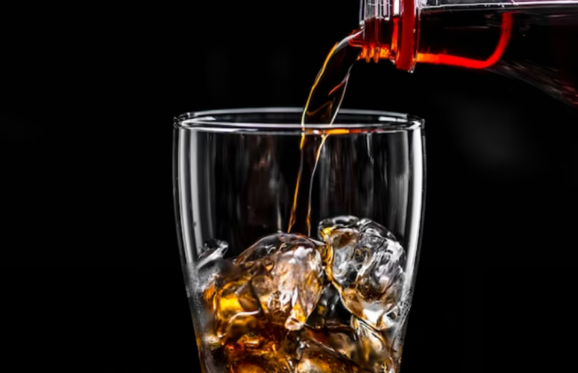 В Украине хотят ввести акциз на сладкие газированные напитки: что предлагают в Комитете ВР