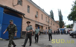 В якому випадку в’язнів та осіб, що утримуються під вартою, зможуть перевести до лікарні: Кабмін затвердив Порядок примусового годування