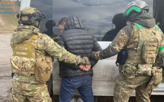 Забили ногами до смерти и бросили в водокачку: в Сумской области 19-летнего юношу осудили за убийство пенсионера