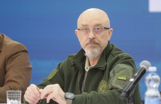 Зеленський рекомендував відправляти воєнкомів із тилу на фронт, — Олексій Резніков