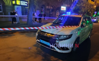В центрі Миколаєва чоловік кинув гранату в людей