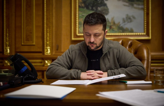 Днепропетровскую и Запорожскую ОГА могут возглавлять военные: Зеленский издал указ