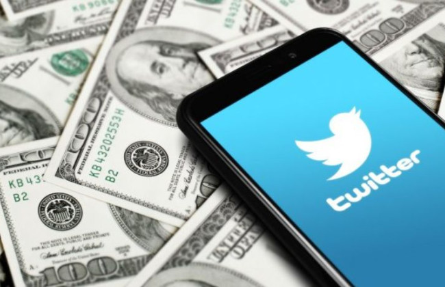 ЗМІ зможуть стягувати плату за прочитану статтю у Twitter: Маск анонсував важливі зміни