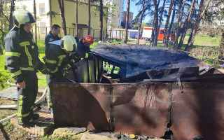 У Києві під час гасіння пожежі в гаражі виявили тіло чоловіка
