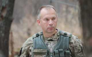 В Бахмуте украинцам удалось выбить врага с нескольких позиций, – Сырский