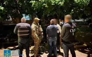 Депутат Одеської облради та його дружина незаконно зареєстрували на себе базу відпочинку та сільгоспземлі