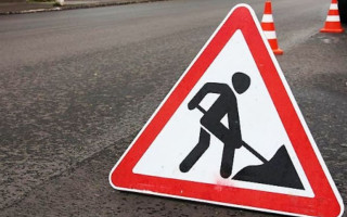 У Києві на вулиці Композитора Лятошинського частково обмежили рух