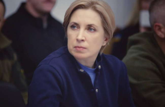 Правительство готовит резервы медиков и педагогов для деоккупированных территорий