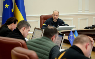Підприємців та реєстраторів звільнять від плати за витяги з Держреєстру обтяжень рухомого майна, – Шмигаль