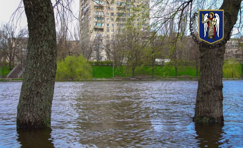 Паводок в Києві: рівень води знову почав підвищуватися