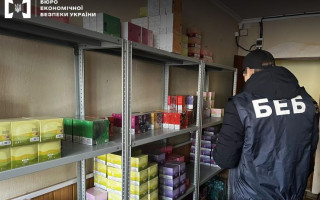 На Одещині припинили великий канал постачання електронних цигарок