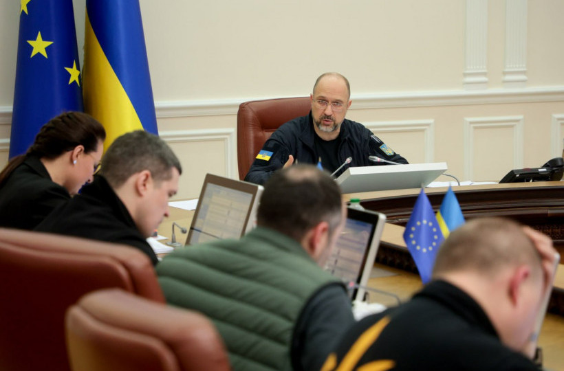 Підприємців та реєстраторів звільнять від плати за витяги з Держреєстру обтяжень рухомого майна, – Шмигаль
