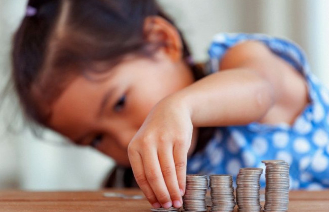 Чоловік стверджував, що виконавець неправомірно здійснив перерахунок аліментів після досягнення дитиною повноліття: що вирішив Верховний Суд