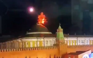 Момент удару безпілотника по куполу Кремля потрапив на відео