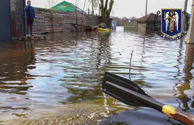 Паводок в Киеве: уровень воды повысился по сравнению с предыдущим днем