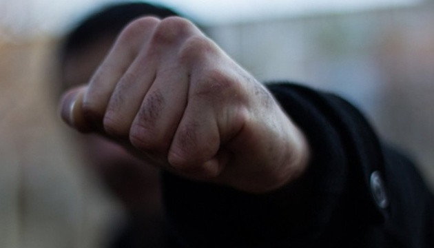 Приревновал сожительницу: на Хмельнитчине мужчина до смерти забил своего соперника