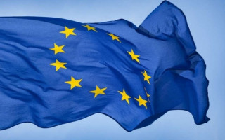 Брюссель поддерживает использование бюджета ЕС для финансирования оружейных заводов, – FT