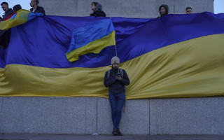 У Берліні заборонили російський та український прапори на 8 і 9 травня