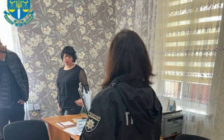 На Черкащині лікарка за $3000 допомагала чоловікам ухилятись від мобілізації