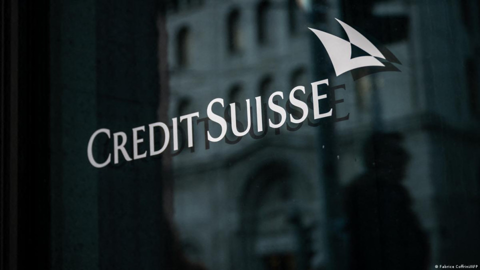 Швейцарський холдинг UBS може продати банк Credit Suisse після поглинання, — ЗМІ