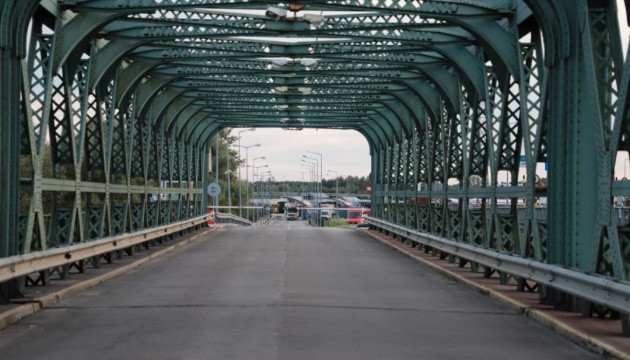 На пункте пропуска «Ягодин-Дорогуск» заблокировано движение грузовиков: польские перевозчики митингуют