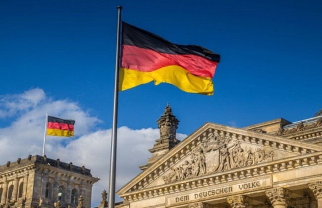 В Берлине разрешили российские флаги на 9 мая: полиция обжаловала решение