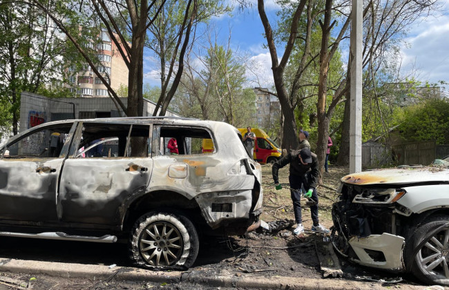 В сети появились видео последствий ночной атаки на Киев