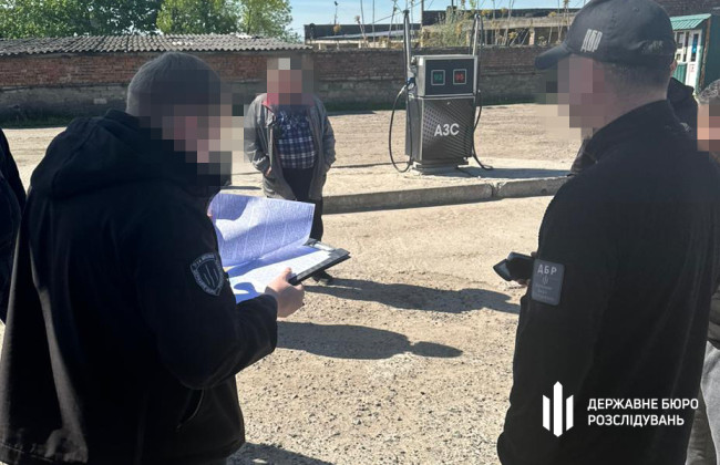 На Миколаївщині викрили мережу збуту контрафактного пального на мільйони гривень
