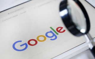 Google планує додати в пошуковик відео з TikTok і відповіді чат-бота, — WSJ