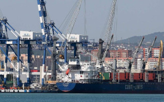 ЄС може заблокувати порти для суден, які перевозять нафту з рф в обхід санкцій – ЗМІ