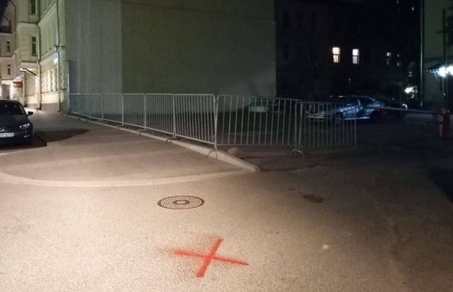 У Москві почали з'являтися загадкові червоні мітки, фото