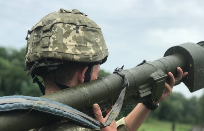 В МВД показали видео сбития нацгвардейцем российской ракеты, летевшей на Киев