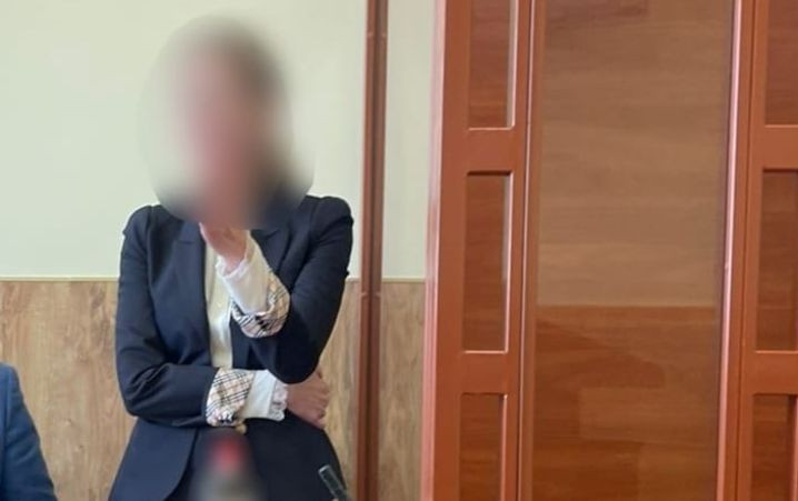 Работу не делали, а зарплату получали: чиновницу подозревают в служебном подлоге