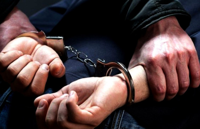 Задушил и сбросил тело по лестнице с пятого этажа: в Винницкой области осудили местного жителя