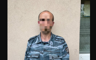​​Виманював гроші в родин зниклих бійців ЗСУ: у Києві викрито шахрая