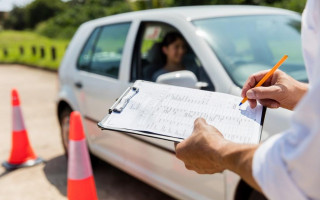 Практичний іспит на право керування автомобілем можна буде складати необмежену кількість разів