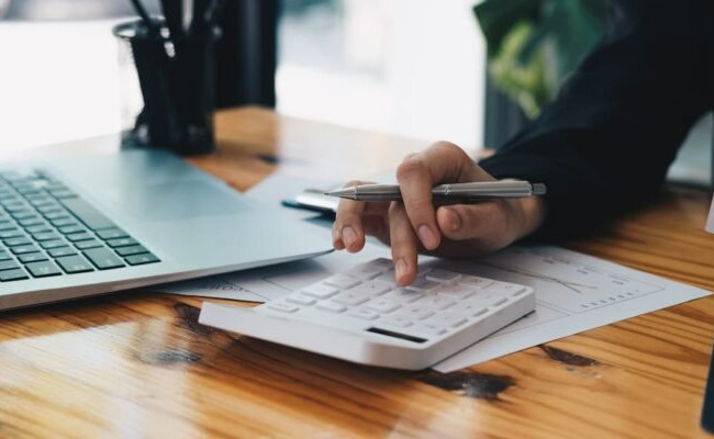 Як банківська установа дізнається про податковий борг клієнта