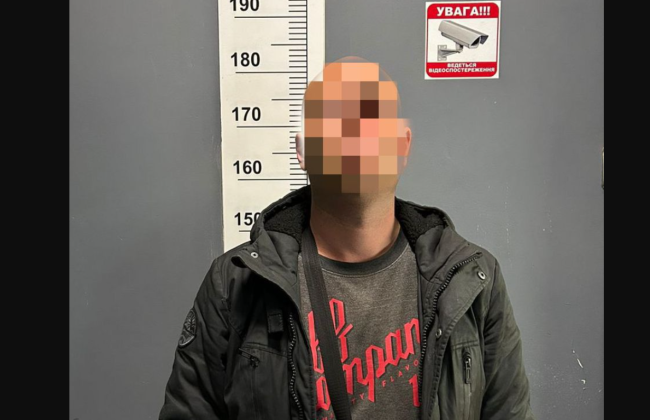 Обворовал иностранного волонтера в Киеве: мужчине сообщено о подозрении