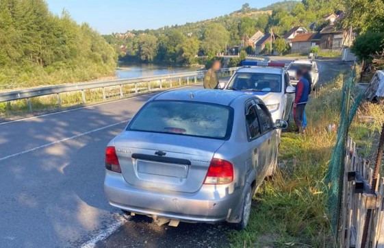 Перевозил уклонистов на автомобиле Chevrolet Aveo: на Закарпатье осудили местного жителя