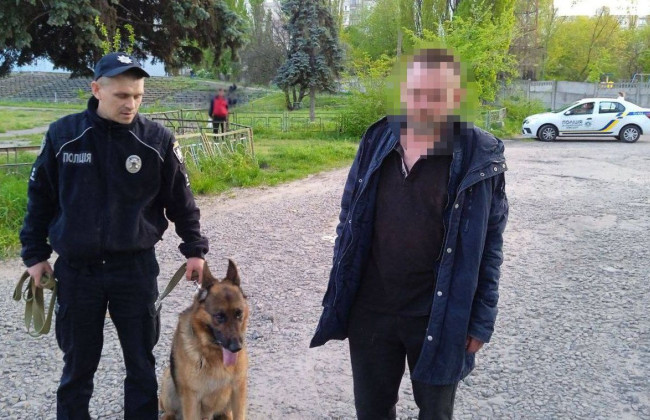 В Киеве полицейский пес Уран помог выйти на след убийцы и раскрыть преступление: подробности