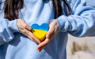 Громадянин змінив місце проживання через застосунок Дія: що із щомісячною грошовою допомогою для ВПО