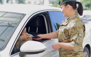 «Інвалідність» мами за $10 тисяч та сфальшована довідка ВЛК: на Закарпатті виявили підроблені документи у чоловіків