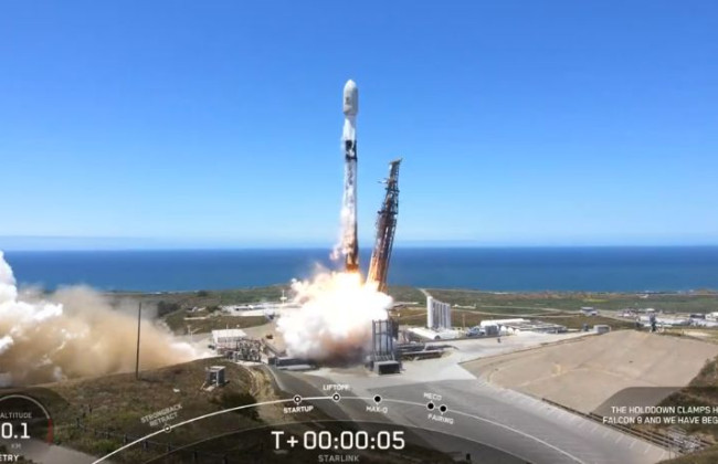 Компания Илона Маска SpaceX вывела на орбиту еще 51 спутник Starlink