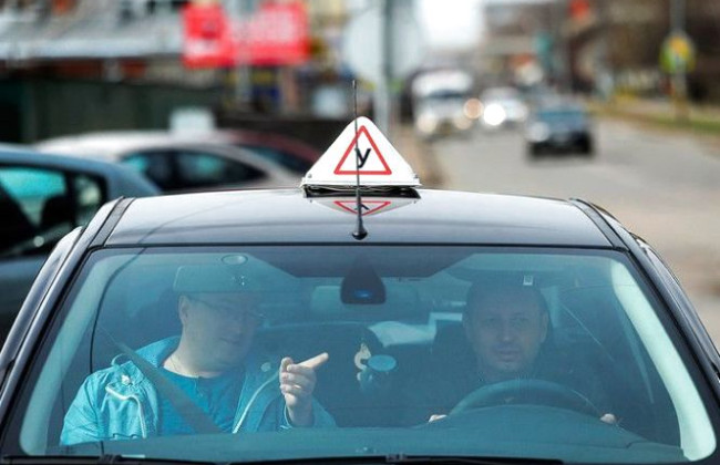 Практичний іспит на право керування автомобілем можна буде складати необмежену кількість разів